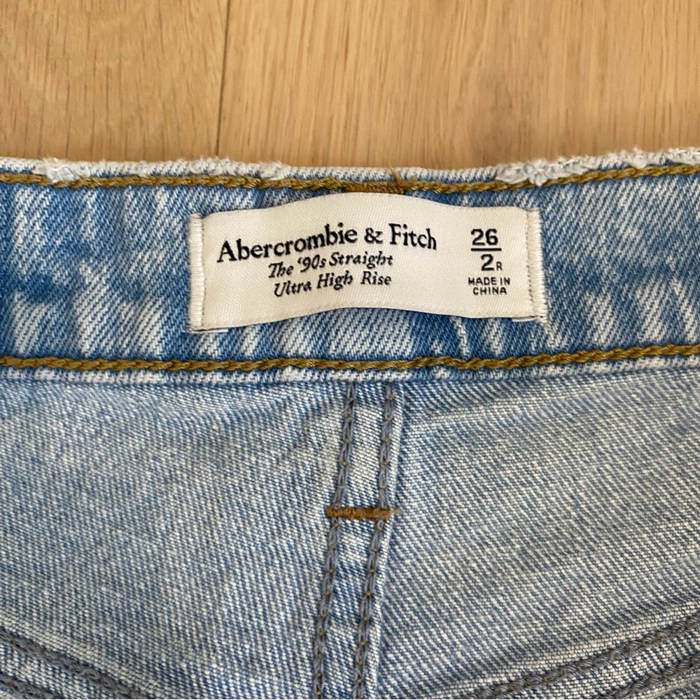 A&F | 90’s Straight Ultra High Rise Jeans 💙 - Picture 7 of 12